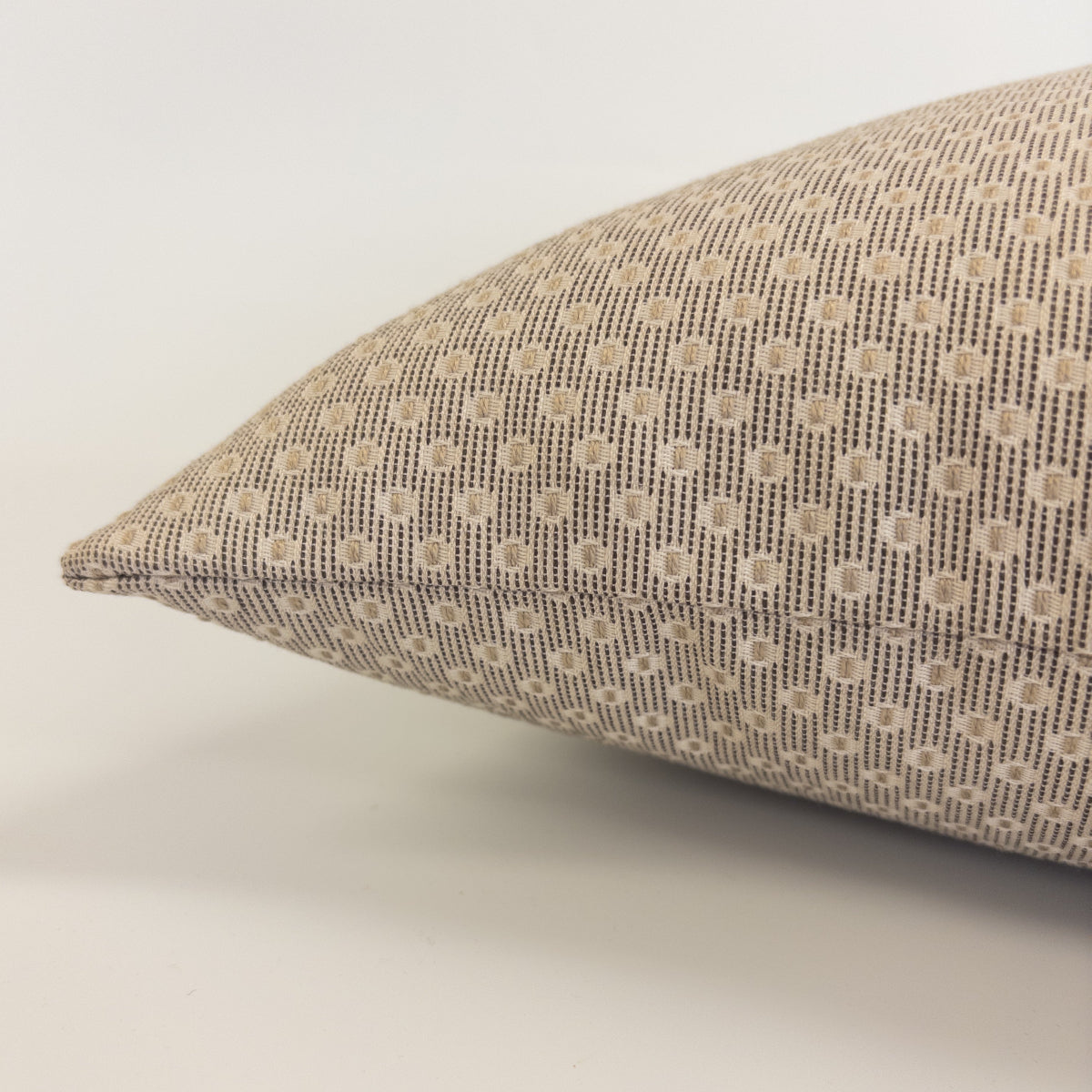 Farren Pillow Cover, Tweed HomeStyle Fabrics