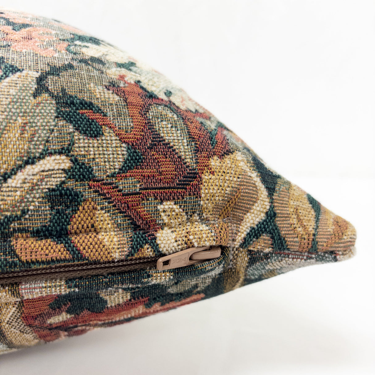 Ulli Tapestry Pillow Cover, Woodrose